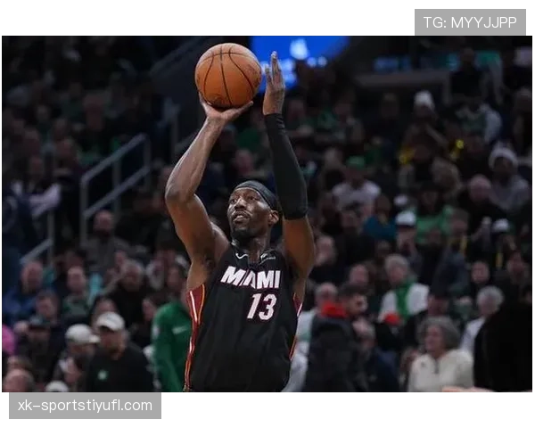 巴姆·阿德巴约挡拆创造优势提升湖人内线得分效率